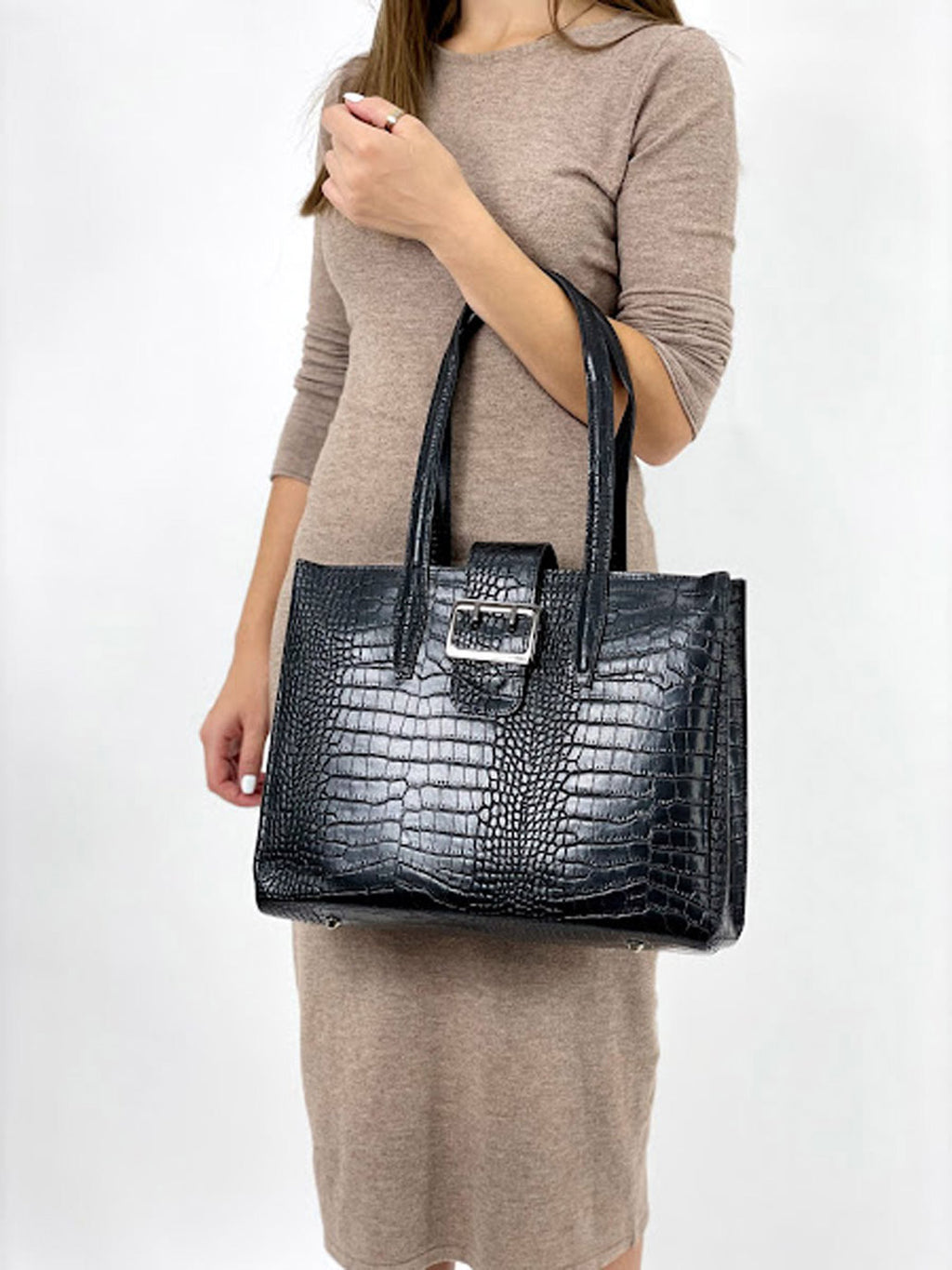 Bolso de mano de piel italiana Accordy Negro