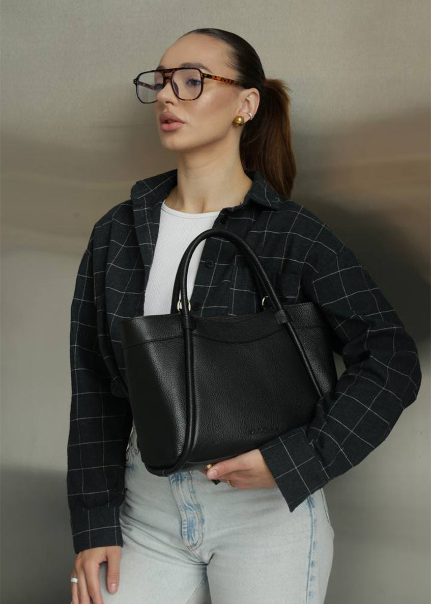 Bolso de mano de piel italiana Negro 6370-05-32